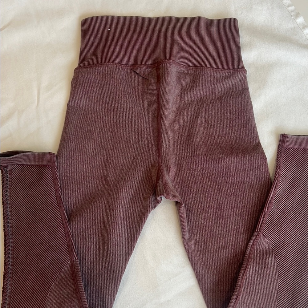 OFFLINE Seamless Macrame High Waisted Legging - Picture 6 of 7